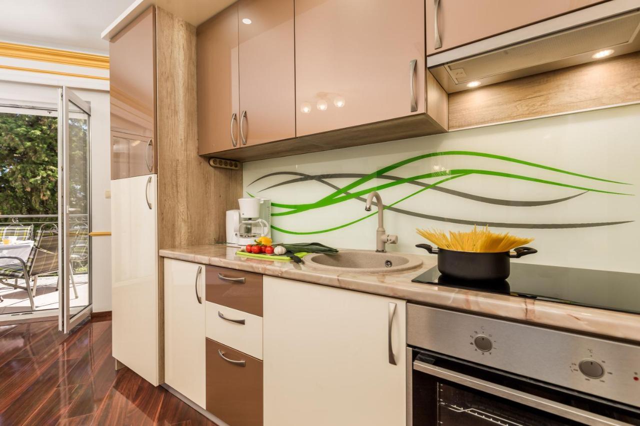 Apartment All For You - With A Swimming Pool Οπατία Εξωτερικό φωτογραφία