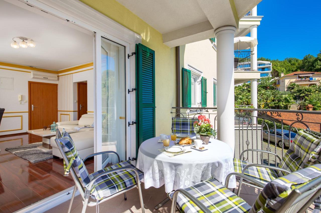 Apartment All For You - With A Swimming Pool Οπατία Εξωτερικό φωτογραφία